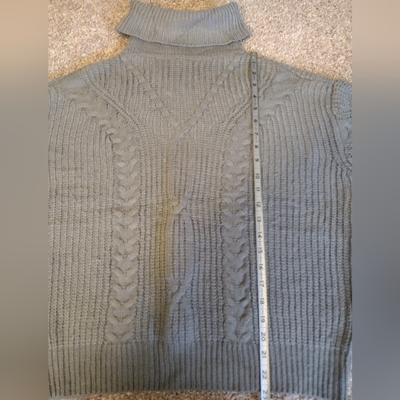 Zesica Turtleneck Chunky Cozy Gray Cable Knit Pullover Sweater Medium - Picture 11 of 11